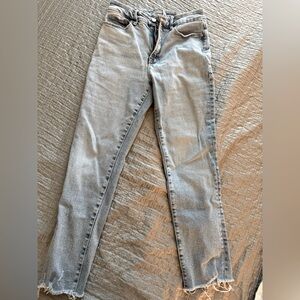 Good American straight leg cropped denim